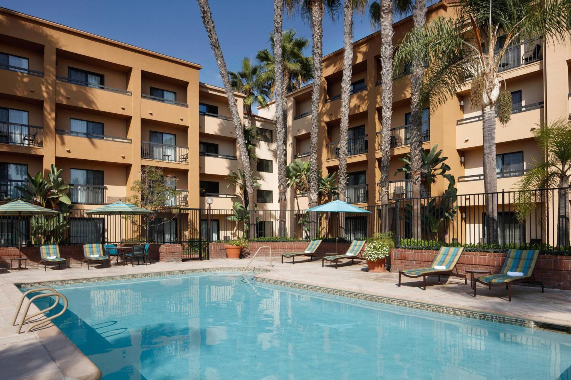 Готель Courtyard Costa Mesa South Coast Metro Санта-Ана Екстер'єр фото